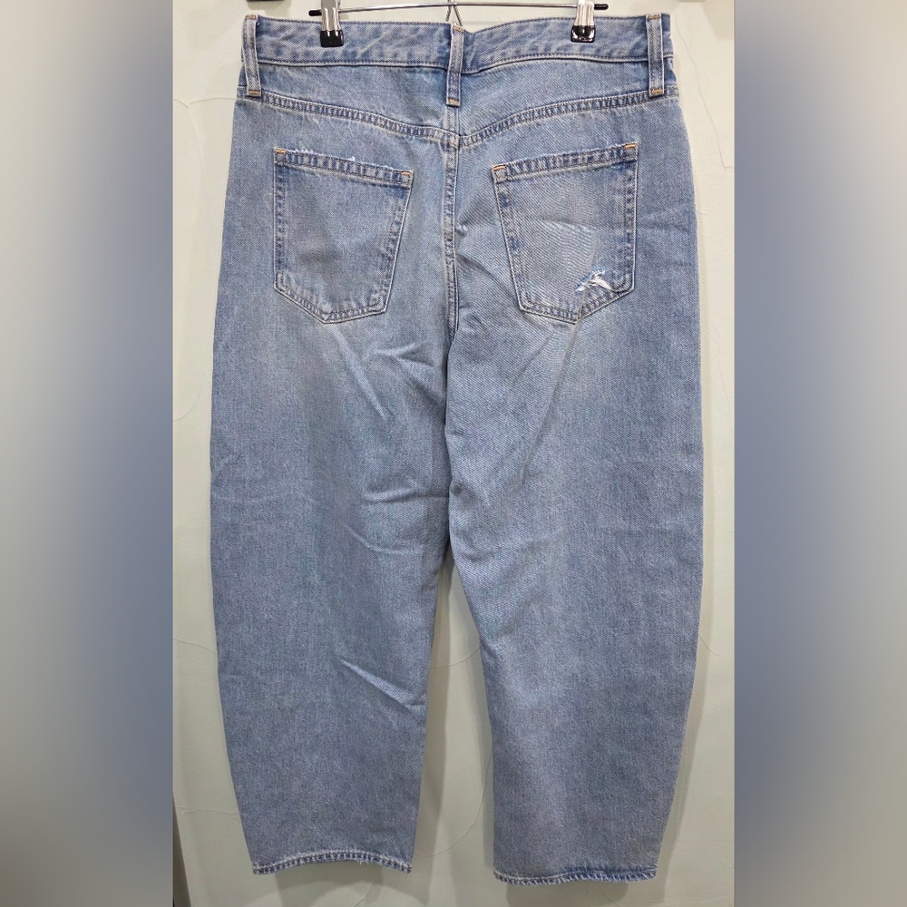 GAP Women's Curvy High Waisted Barrel Jean 32x28 - Picture 8 of 11